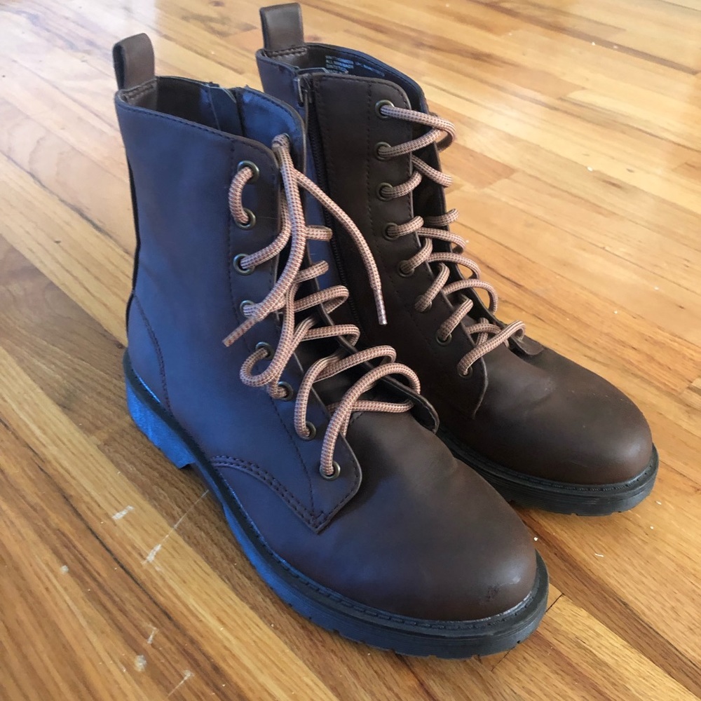 Brand new Time and Tru Boots